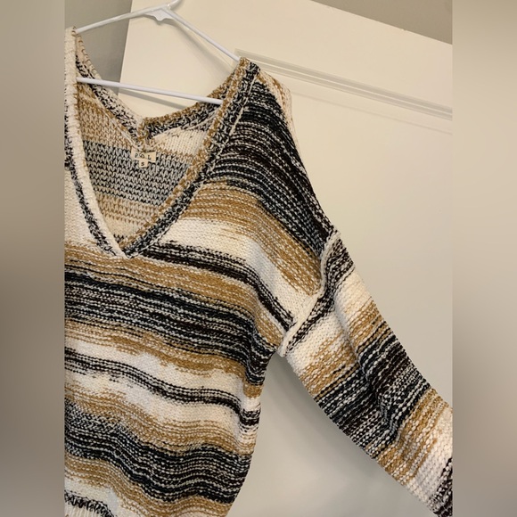 POL Abstract Stripe V-Neck Pullover Sweater NWOT 🌴 - Picture 5 of 11